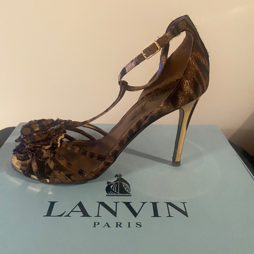 Shoes - Picture 2 of 2